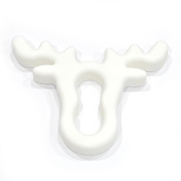 Олень белый