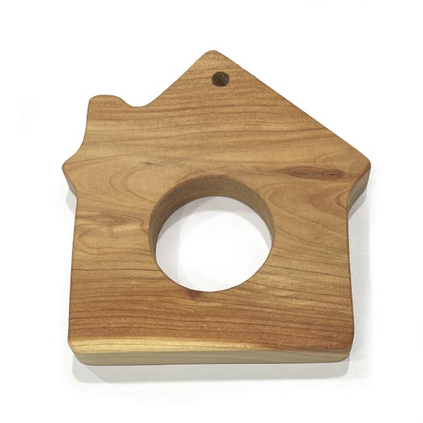 Избушка из можжевельника