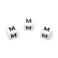 буква М акрил