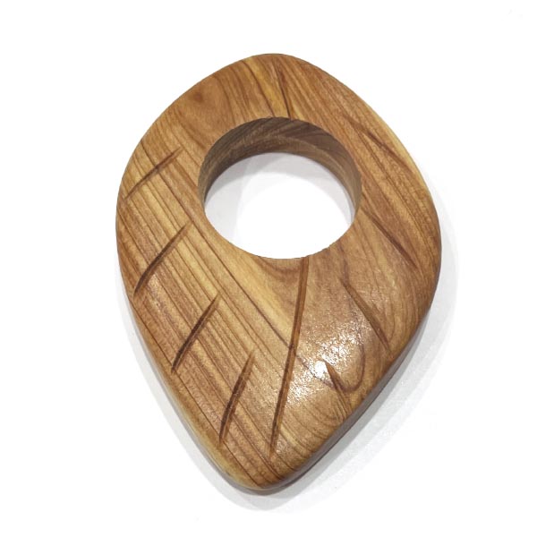 Листочек из можжевельника (6761)