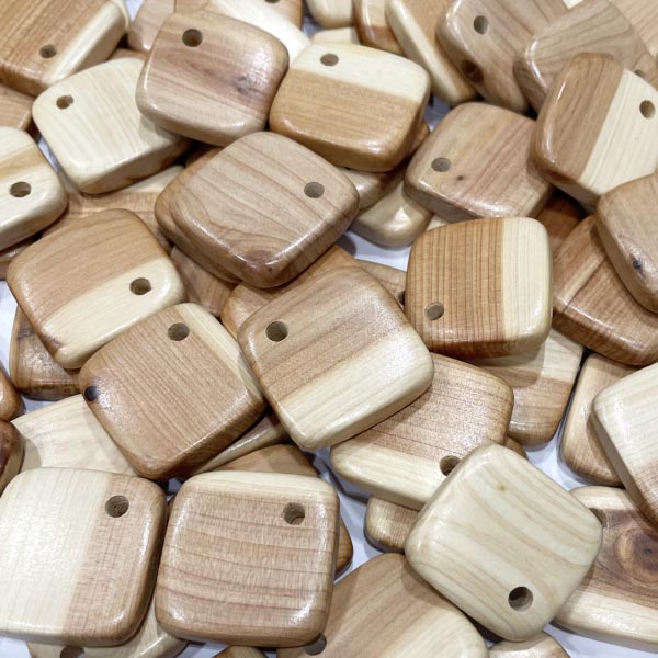 Квадрат подвеска 25*25 мм можжевеловый (9496) в интернет-магазине Detkidetki.ru