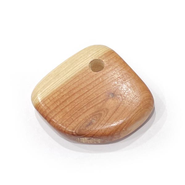 Подвеска фигурная можжевеловая (13133)