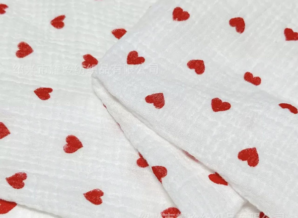 Ткань муслин PREMIUM с сердечком ширина 135 см