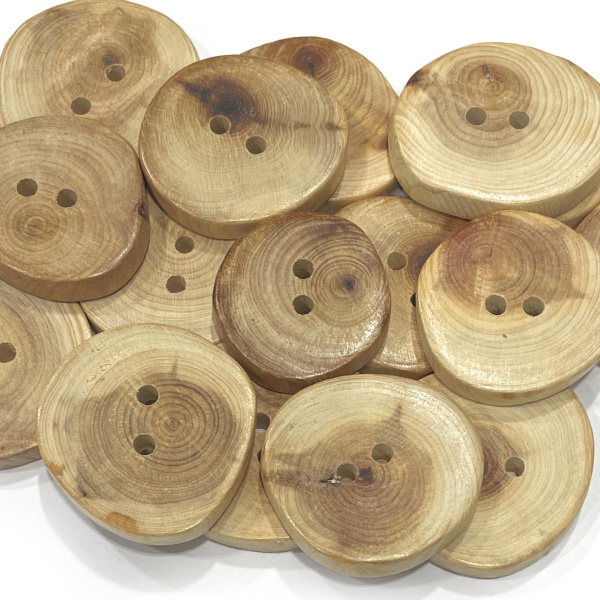 Пуговица можжевеловая (13154)