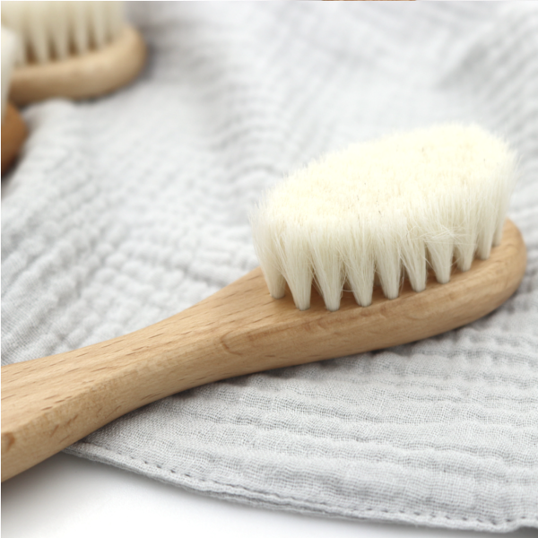 Расчёска для новорожденных детей из козьей шерсти